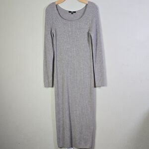 Uniqlo  U Neck Long Sleeve Midi Dress Size Large.